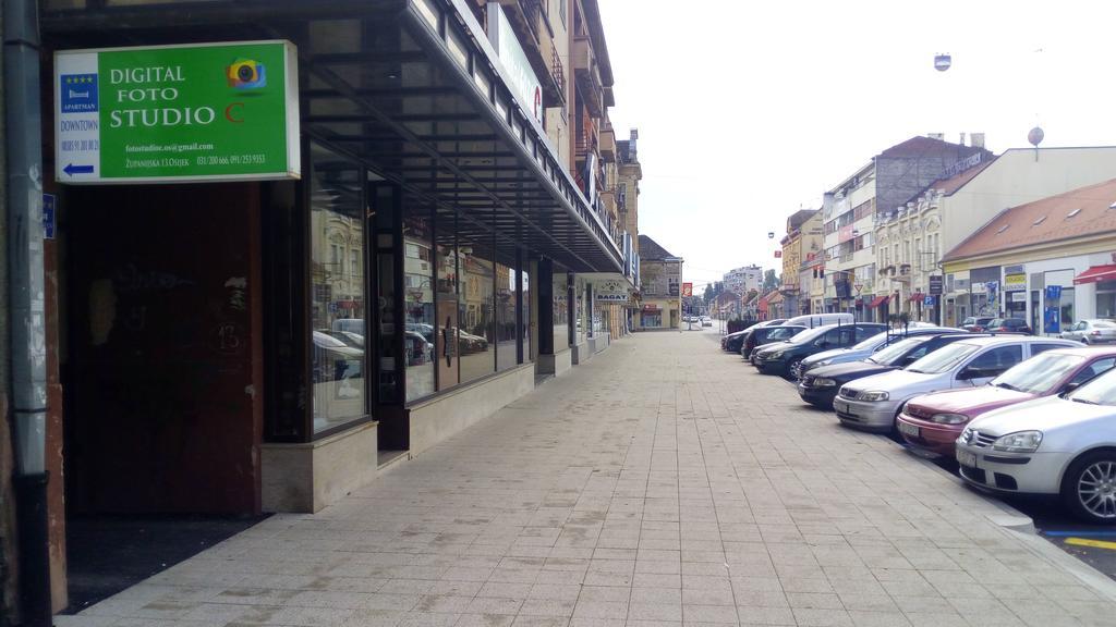 Apartment Downtown Osijek Exterior photo